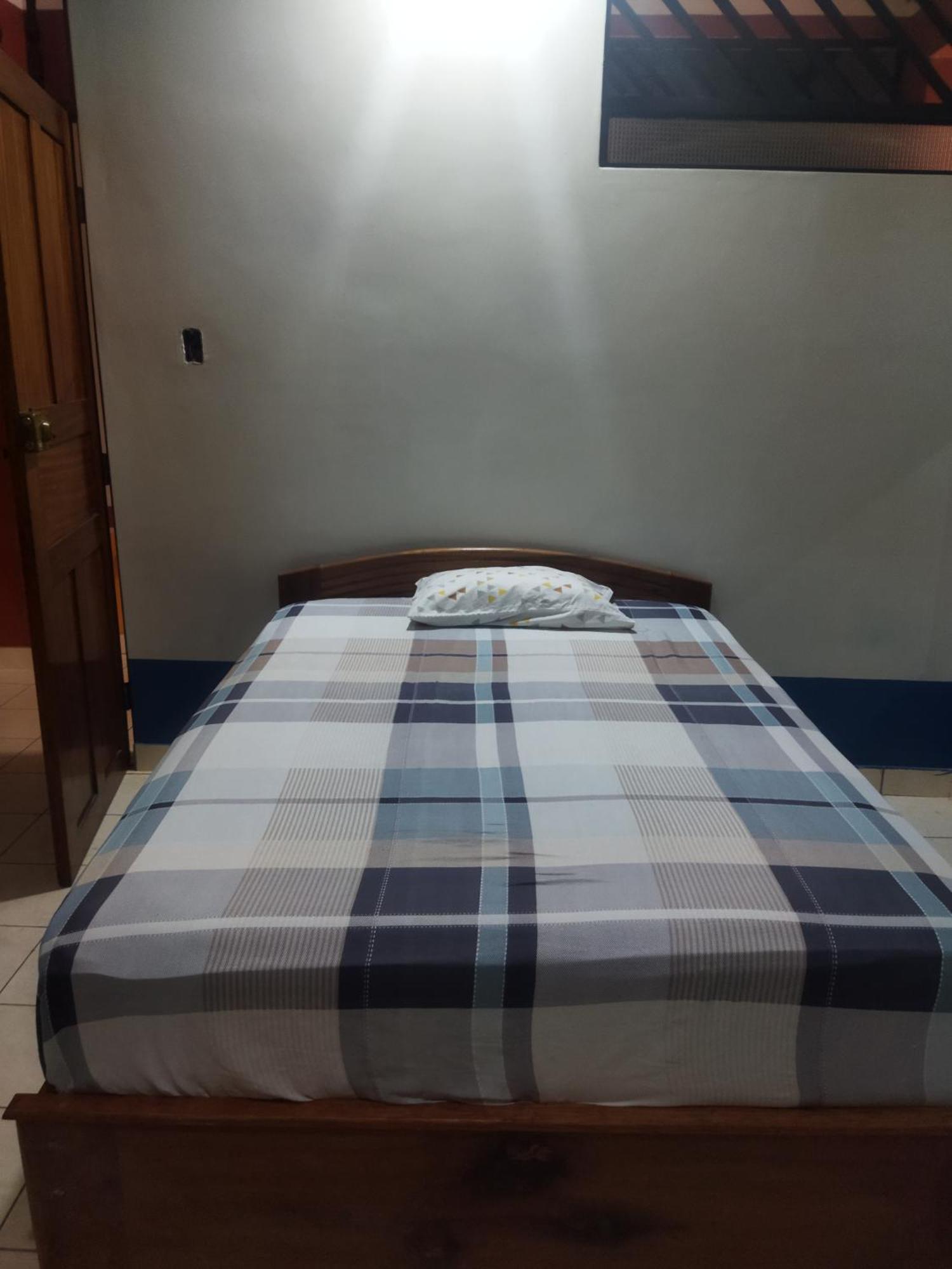 Hospedaje Mas Tarapoto Eksteriør bilde